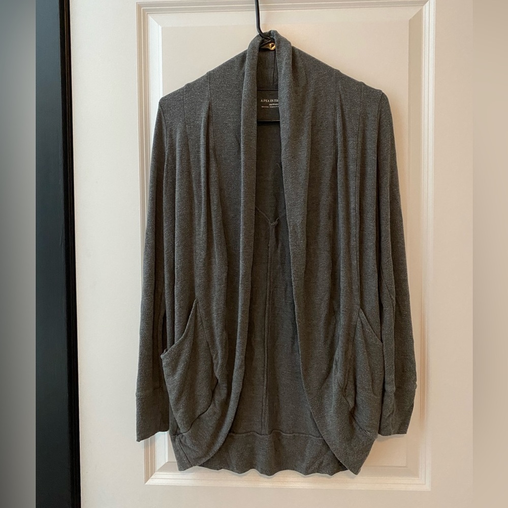 Maternity stretchy cardigan